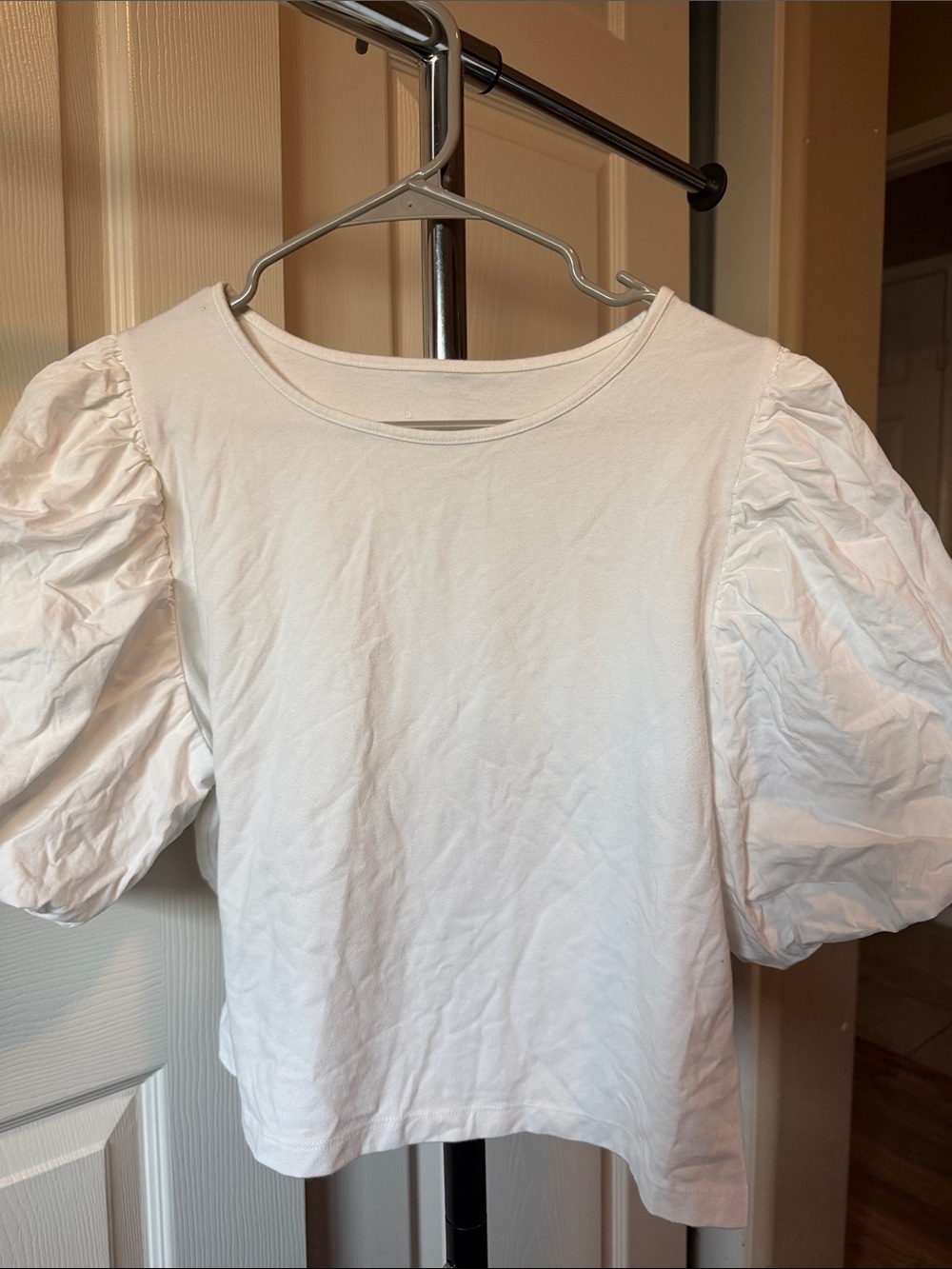 a new day White Puff Sleeve Short Sleeve Tee